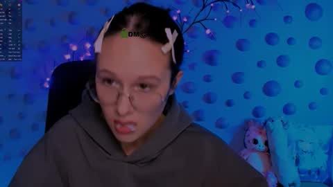 kim_classy online show from 18, 12, 2025