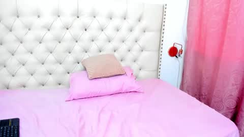 kim_eli online show from 30, 12, 2024