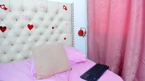 kim_eli online show from 20, 2, 2025