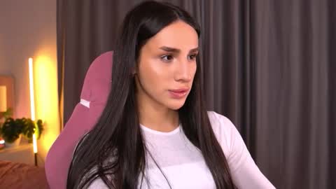 Kim Oberlin online show from 8, 11, 2025