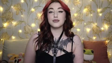 Hi Im Kimberly but u can call me Kim. Turn on ur sound i love to talk and moan online show from 8, 1, 2025