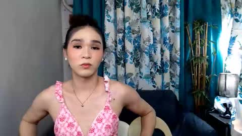 Snapshot of kim_sexxyasian4uxxx chatting on 21, 4, 2026 kim_sexxyasian4uxxx online show from 21, 4, 2026