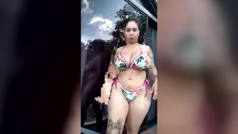Snapshot of kim_velez chatting on 14, 6, 2026 Kim Velez SCORE Girl online show from 14, 6, 2026