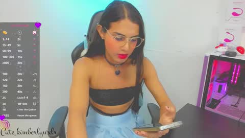 Snapshot of kim_wexler chatting on 17, 10, 2025 OnlyFans kimberlywexlr online show from 17, 10, 2025