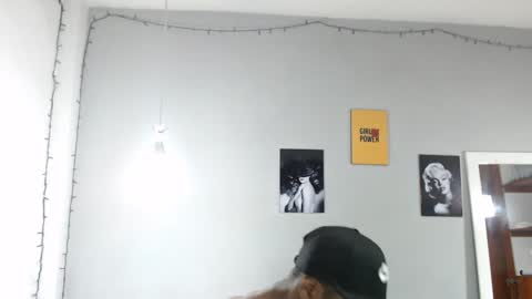 Snapshot of kimandyuk chatting on 11, 1, 2025 Kim  Yuk online show from 11, 1, 2025