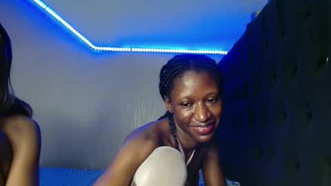 Snapshot of kimberly_chloe chatting on 7, 4, 2026 Kimberly online show from 7, 4, 2026
