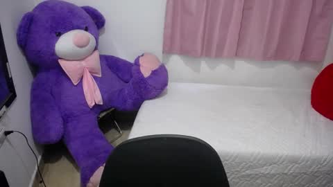 Kim online show from 5, 11, 2025