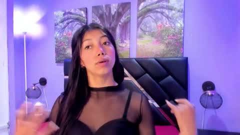 Kimberly Villalobos online show from 15, 12, 2025