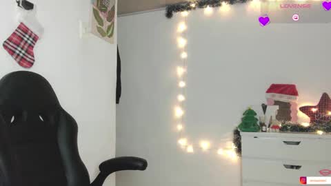 Snapshot of kimcandy_ chatting on 8, 12, 2024 CAMI online show from 8, 12, 2024