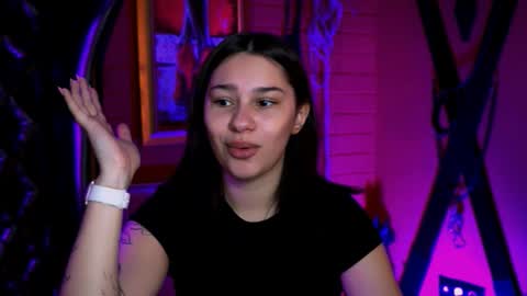 kimclarks online show from 4, 12, 2025