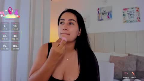 Snapshot of kimdesire__ chatting on 5, 10, 2025 Kimber online show from 5, 10, 2025