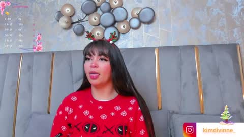 Snapshot of kimdevinne chatting on 24, 12, 2024 KIM online show from 24, 12, 2024
