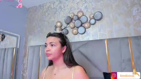 Snapshot of kimdevinne chatting on 22, 2, 2025 KIM online show from 22, 2, 2025