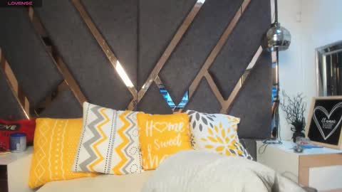 Kimy online show from 3, 12, 2025