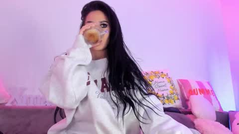 Snapshot of kimkardassiann chatting on 20, 12, 2025 Natalie online show from 20, 12, 2025