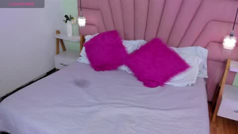 kimluna1 online show from 24, 4, 2026