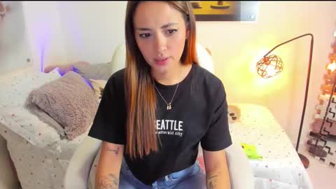 kimmberly_saenz_ online show from 3, 10, 2025