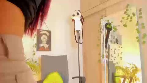 Kimm online show from 9, 9, 2025