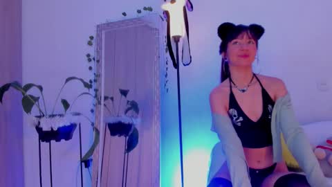 Kimm online show from 6, 10, 2025