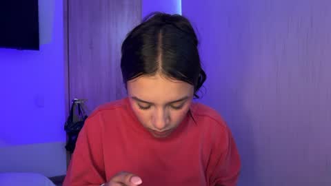 Snapshot of kimmi_foxy chatting on 18, 6, 2026 kimmi online show from 18, 6, 2026