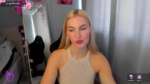Snapshot of kimmy1_powell chatting on 26, 6, 2026 kimmy1_powell online show from 26, 6, 2026