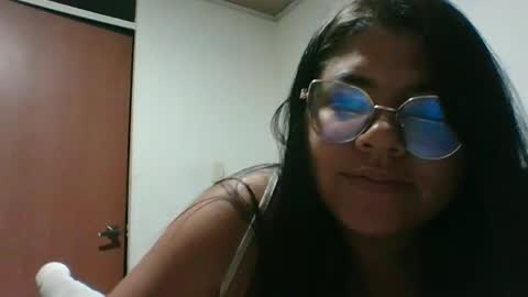 Snapshot of kimmy_kimmy_ chatting on 31, 1, 2025 Kimmy online show from 31, 1, 2025