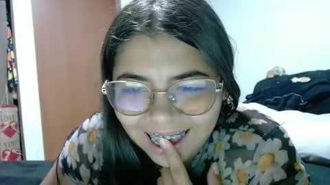 Snapshot of kimmy_kimmy_ chatting on 8, 1, 2026 Kimmy online show from 8, 1, 2026