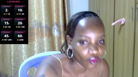 Snapshot of kimsmile_001 chatting on 8, 3, 2025 Kim online show from 8, 3, 2025