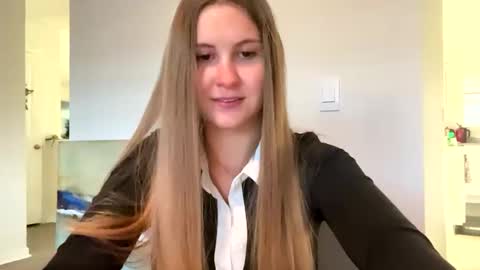 kinci06 online show from 2, 3, 2025