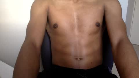 Snapshot of kinda_horny_right_now chatting on 1, 1, 2025 Isaac online show from 1, 1, 2025