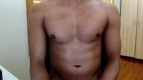 Snapshot of kinda_horny_right_now chatting on 28, 10, 2025 Isaac online show from 28, 10, 2025