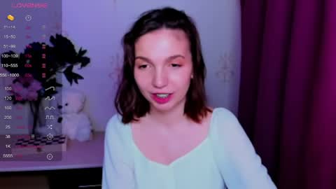 Snapshot of kindhazelhere_ chatting on 23, 4, 2026 Hazel online show from 23, 4, 2026