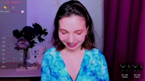 Snapshot of kindhazelhere_ chatting on 28, 4, 2026 Hazel online show from 28, 4, 2026