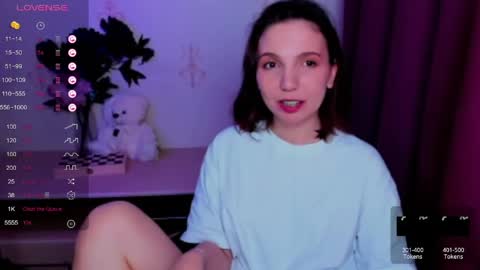 Snapshot of kindhazelhere_ chatting on 30, 4, 2026 Hazel online show from 30, 4, 2026