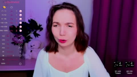 Snapshot of kindhazelhere_ chatting on 3, 5, 2026 Hazel online show from 3, 5, 2026