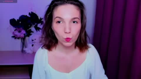 Snapshot of kindhazelhere_ chatting on 4, 5, 2026 Hazel online show from 4, 5, 2026