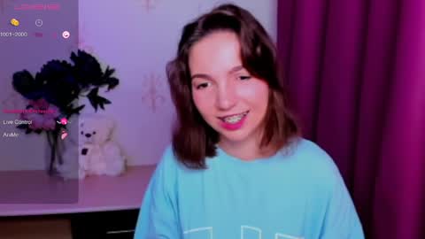 Snapshot of kindhazelhere_ chatting on 14, 5, 2026 Hazel online show from 14, 5, 2026
