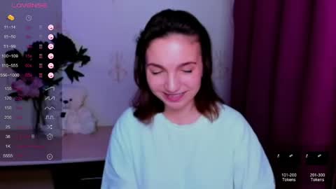 Snapshot of kindhazelhere_ chatting on 22, 5, 2026 Hazel online show from 22, 5, 2026
