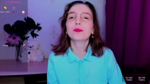 Snapshot of kindhazelhere_ chatting on 26, 5, 2026 Hazel online show from 26, 5, 2026