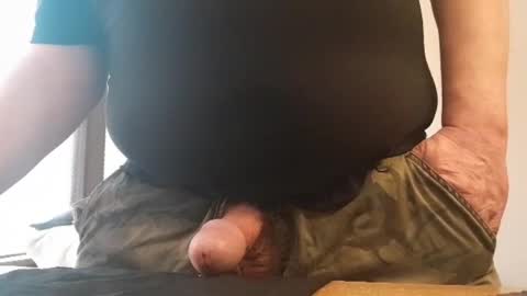 Kindofabear online show from 16, 4, 2026