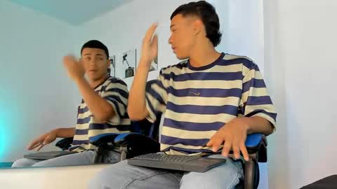 Snapshot of king_ares1 chatting on 20, 4, 2026 king_ares1 online show from 20, 4, 2026