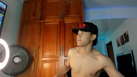 Snapshot of king_ares1 chatting on 4, 5, 2026 king_ares1 online show from 4, 5, 2026