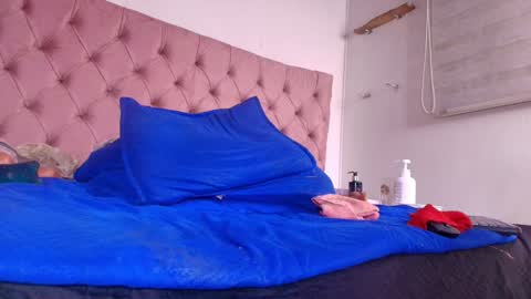 Bella online show from 23, 1, 2025