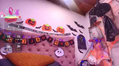 Bella online show from 1, 11, 2025