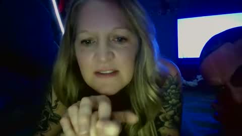 Emul King online show from 5, 11, 2025