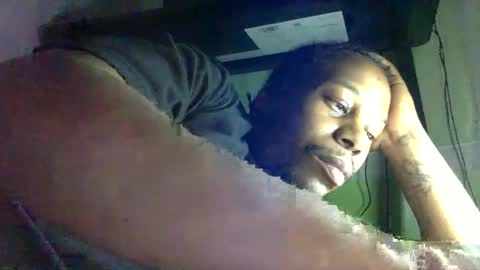 Snapshot of kinglibra420 chatting on 23, 1, 2025 loyal fuck online show from 23, 1, 2025