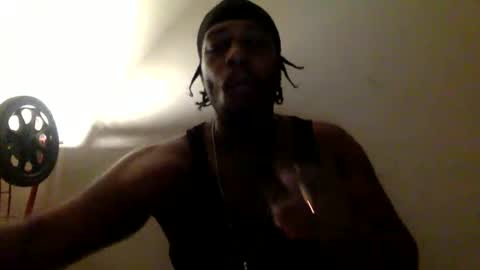 Snapshot of kinglibra420 chatting on 18, 10, 2025 loyal fuck online show from 18, 10, 2025