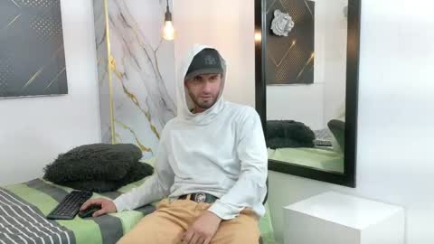 Snapshot of kingoftemptation chatting on 7, 5, 2026 KING online show from 7, 5, 2026