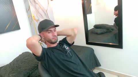 Snapshot of kingoftemptation chatting on 11, 5, 2026 KING online show from 11, 5, 2026