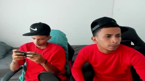 DOMINANT ALPHA KINGS online show from 18, 4, 2026